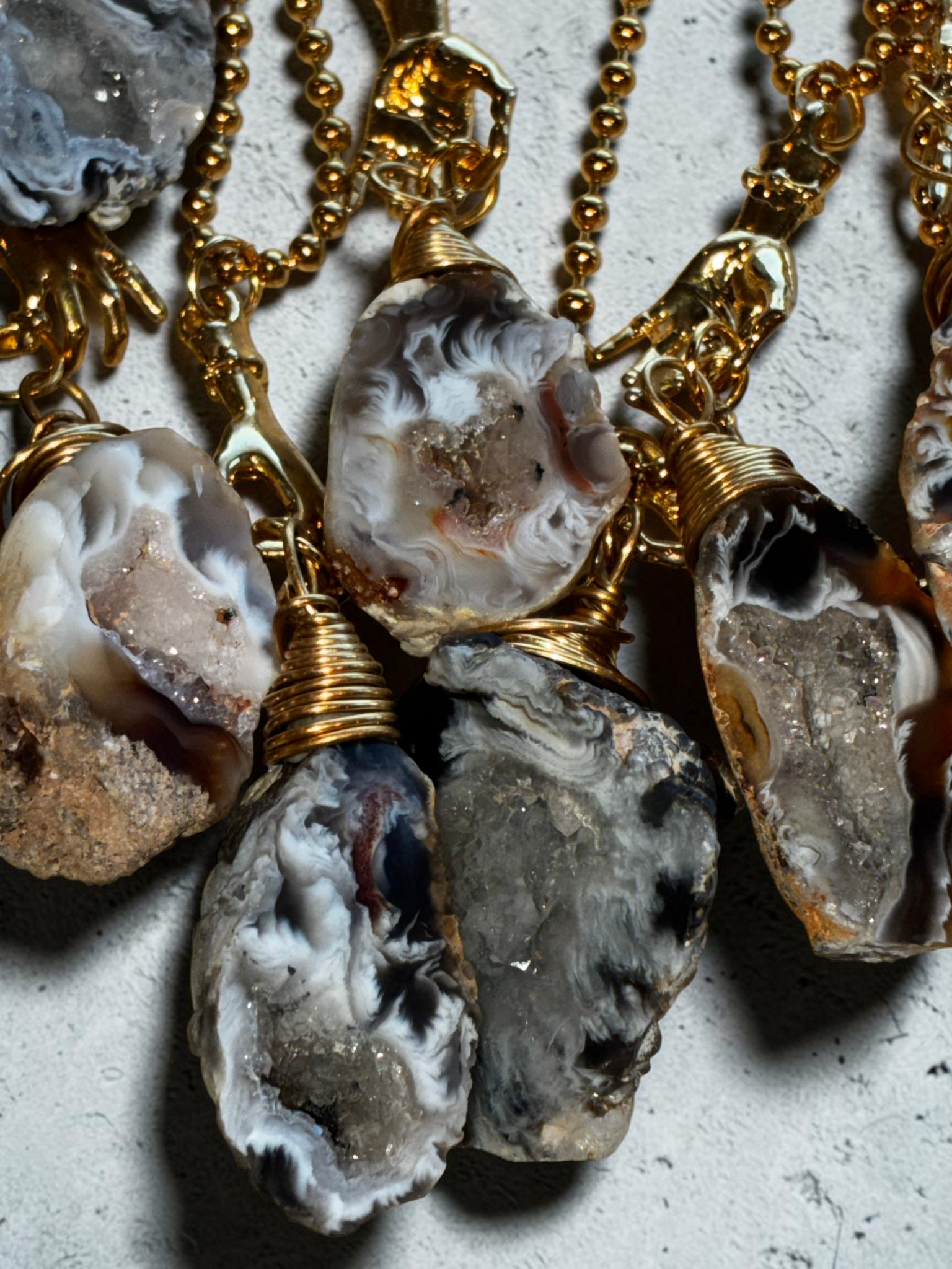Raw Agate Crystal Pendant Necklace with Gold (Stainless Steel) Hand Charm