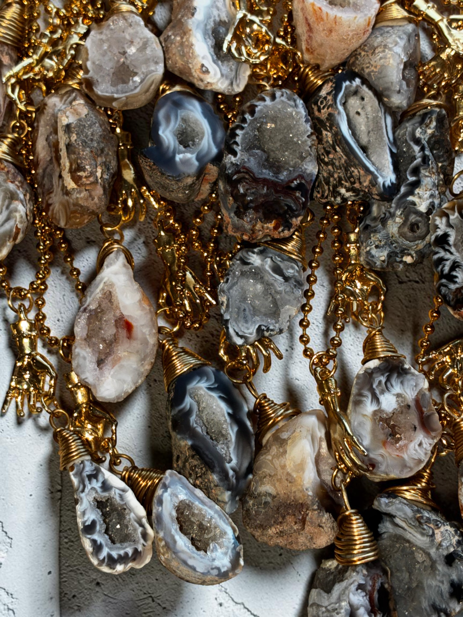 Raw Agate Crystal Pendant Necklace with Gold (Stainless Steel) Hand Charm