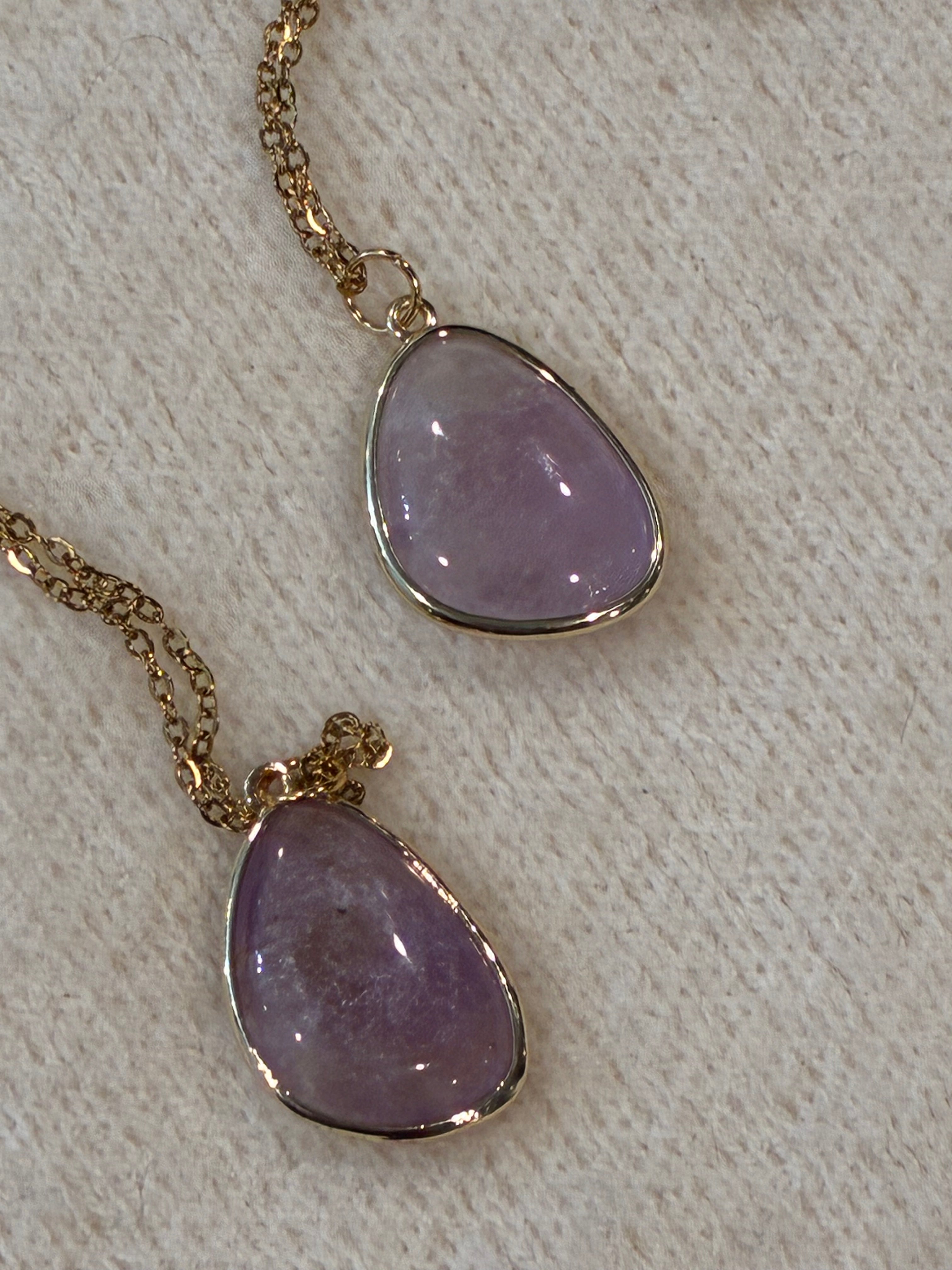 Lavender Amethyst Necklace – Natural Purple Gemstone Pendant – Gold Stainless Steel Chain – Calm, Intuition & Protection Crystal