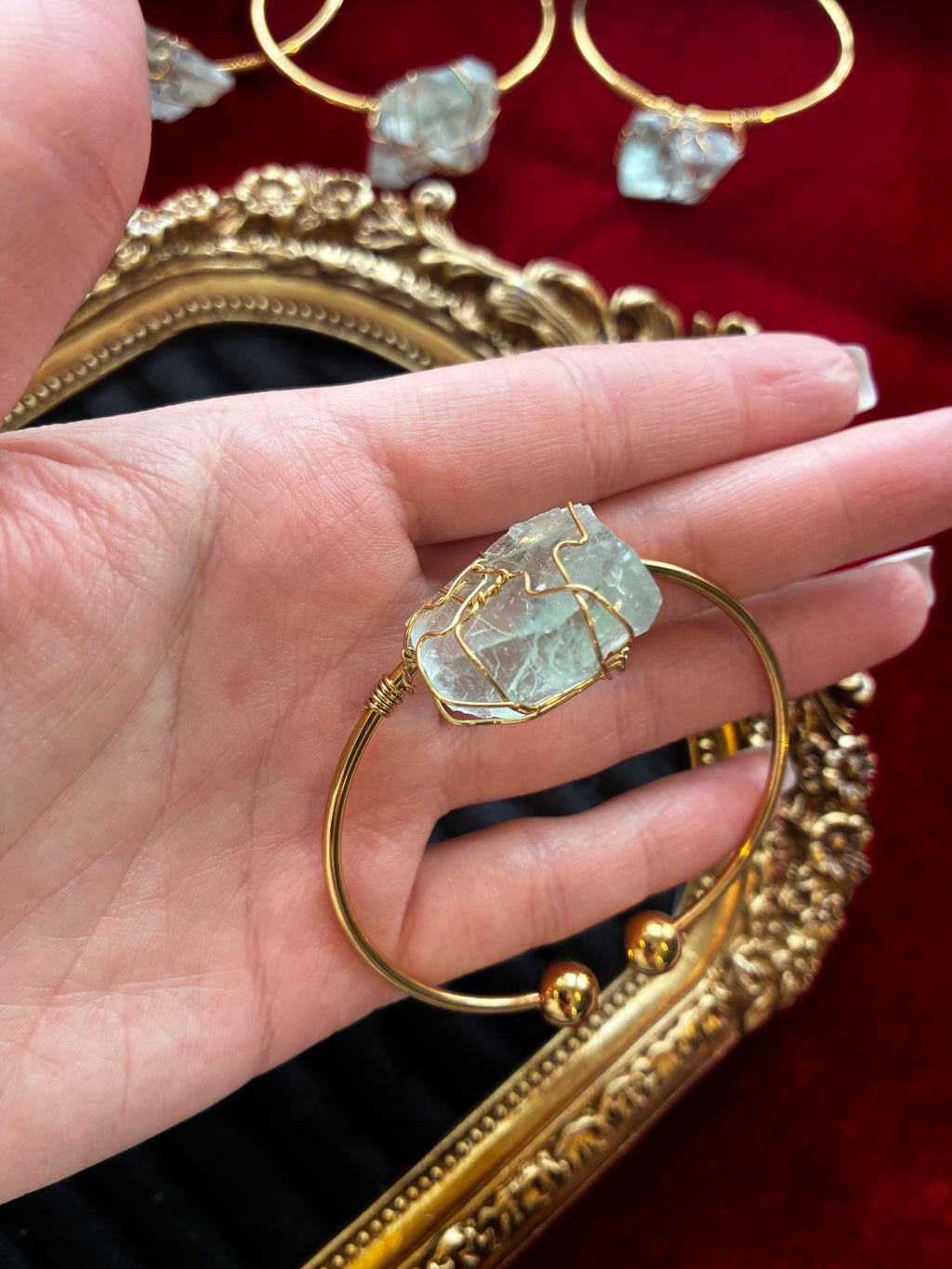 Raw Aquamarine Bracelet – Handmade Stainless Steel Gold Cuff – Natural Rough Gemstone Jewelry for Calm & Clear Communication